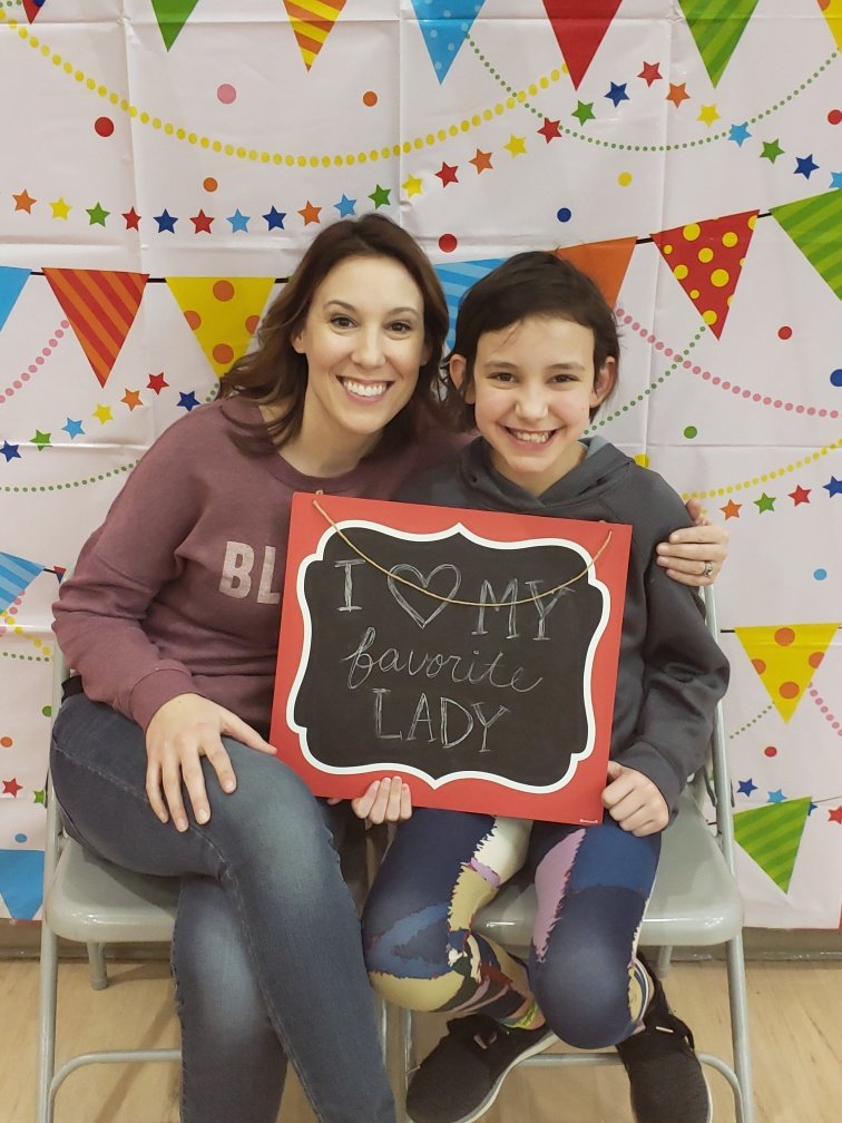 ecrossleader's tweet photo. Breakfast with a Favorite Lady this morning was such a blast! Thanks to my AMAZING Team...we had an awesome event for over 400 pretty awesome people! #itlead #FortProud https://t.co/8WnXI9XPEb