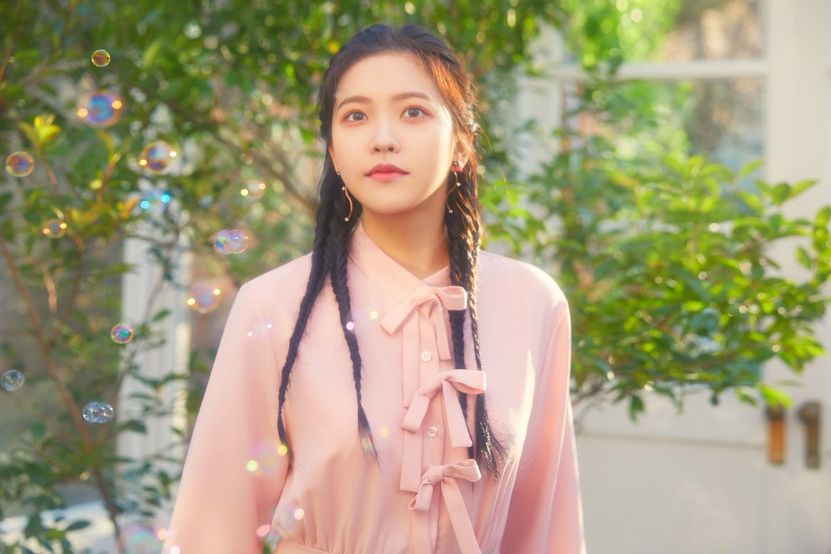YERI of Red Velvet will drop her first solo song ‘스물에게 (Dear Diary)’ on March 14!
Stay tuned for YERI’s self-written acoustic ballad song~

🎧 예리 (YERI) ‘스물에게 (Dear Diary)’ : 2019.3.14. 6PM (KST)

#예리 #YERI #스물에게 #DearDiary #STATION