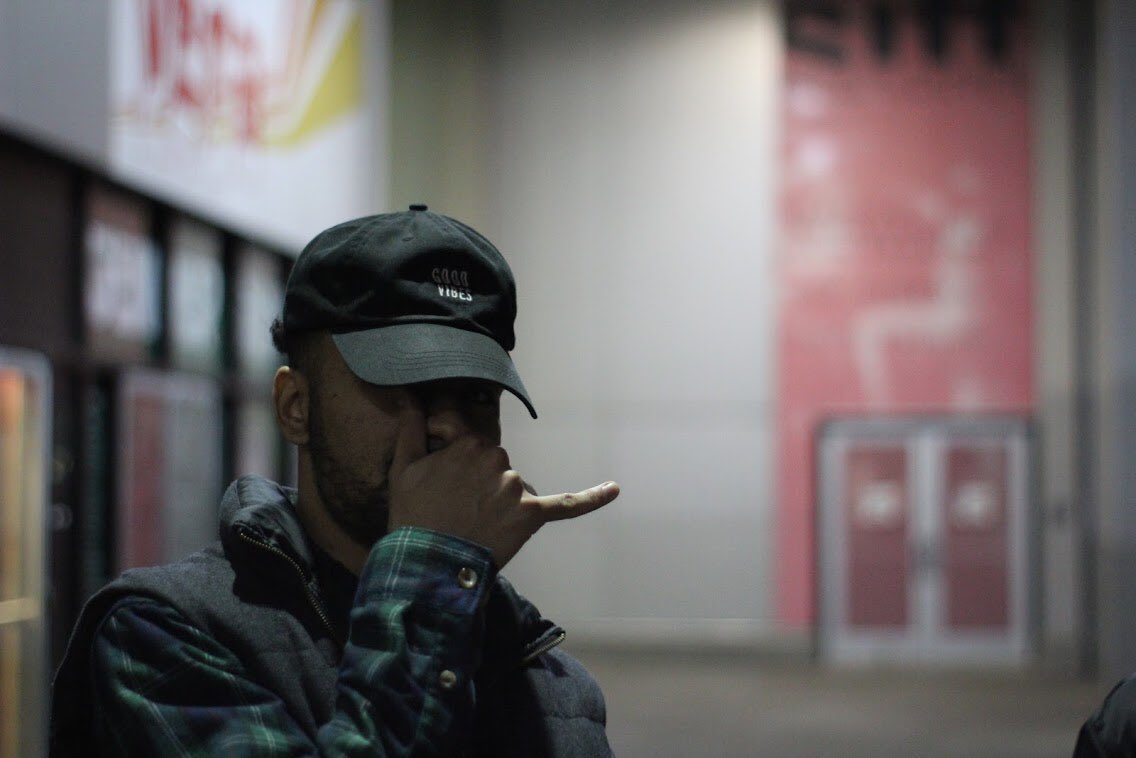 _SuperSaiyanZ_'s tweet photo. L O O S E N U P 🤙🏾
•
•
•
•
#blkenglish #Erskine #zensei #behappy #enjoylife #smile #photography #showphotography #concertphotography https://t.co/BDgernDMab