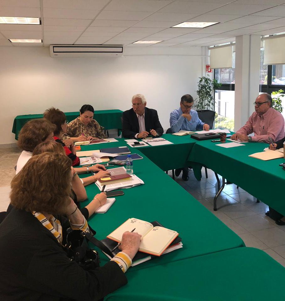 vmva1950's tweet photo. Con el equipo revisando detalles de la organización de los próximos foros del #PlanNacionalDeDesarrollo, a  cargo de la @SADER_MEX. Comenzamos el 12 de marzo en #Coahuila #GobiernodeMéxico
#PlaneandoJuntos
#PlaneandoJuntas https://t.co/BpazhHn1sl