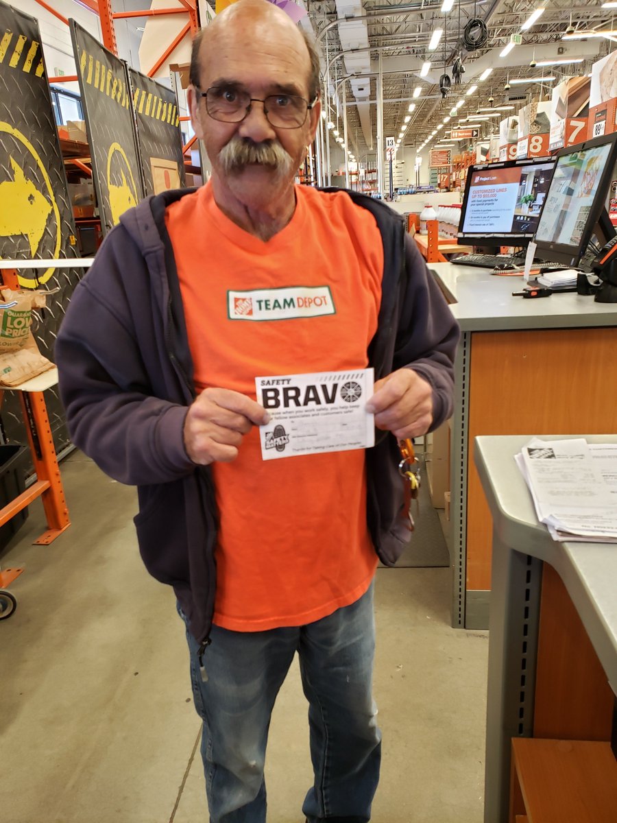 HD_Store0233 tweet media