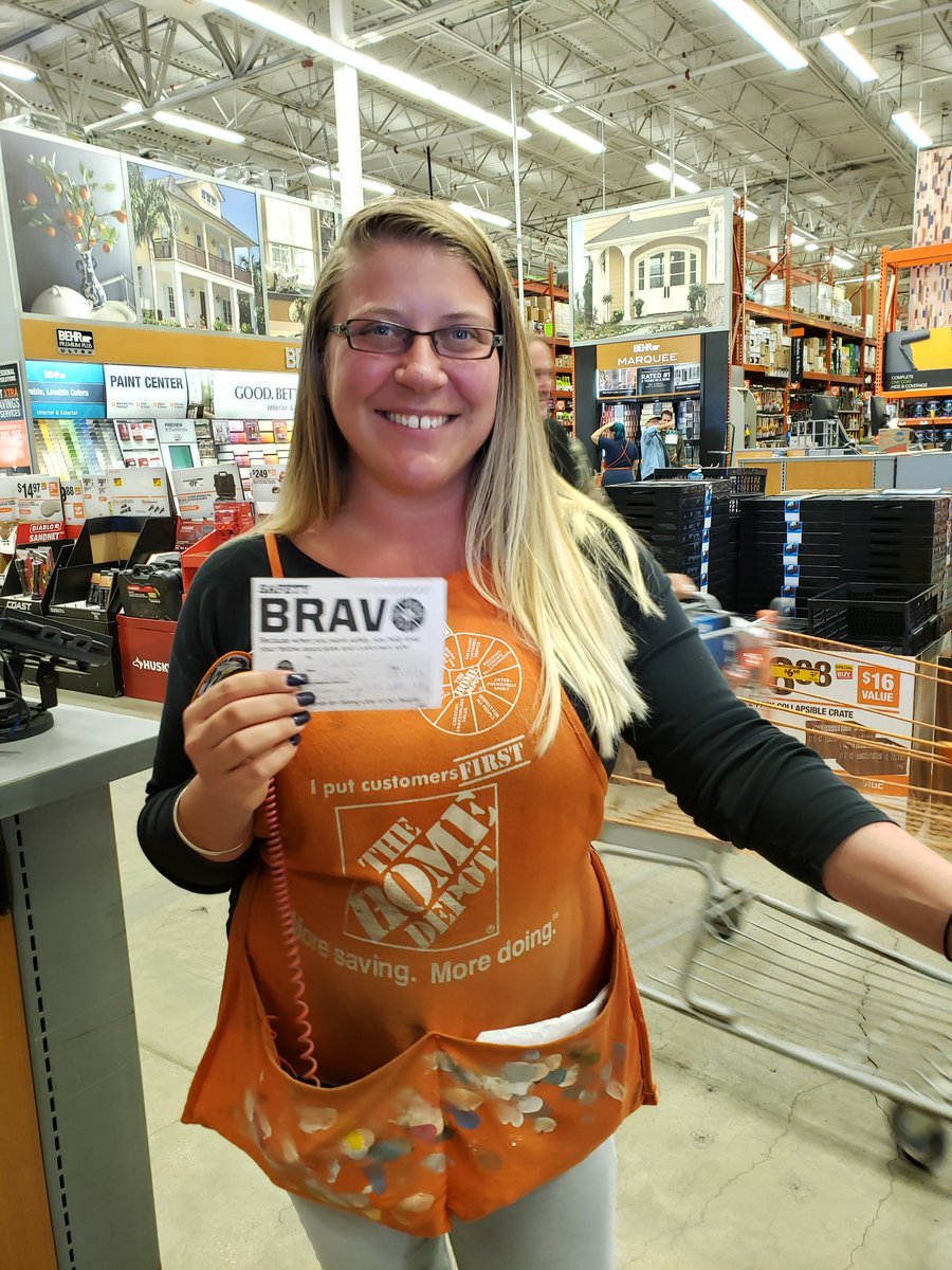 HD_Store0233 tweet media