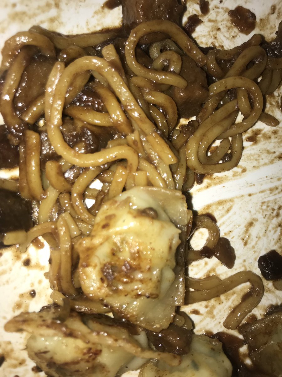 DanzigVEVO's tweet photo. @GordonRamsay what do you think about my Korean noodles https://t.co/v9MQCwk0b3