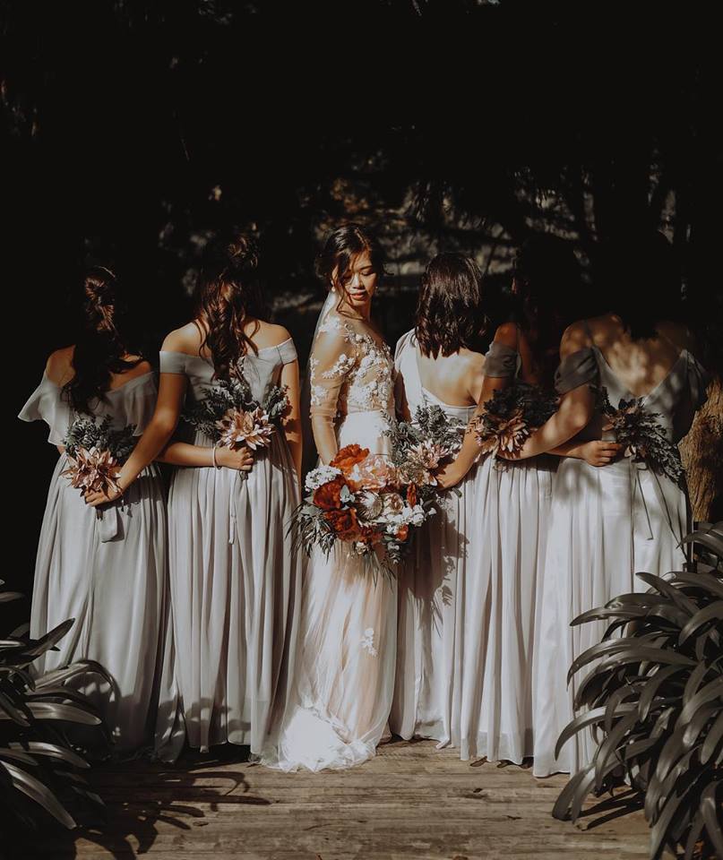 What a gorgeous bridal party shot, don't you agree?
.
.
Photography: @memoriesbyalena
.
.
#mykiwiwedding #kiwiwedding #nzwedding #nzweddings #newzealandwedding #newzealandweddings #aucklandwedding #newzealandweddingvendor #weddingvendor #weddings #wedding #bride #nzbrideand