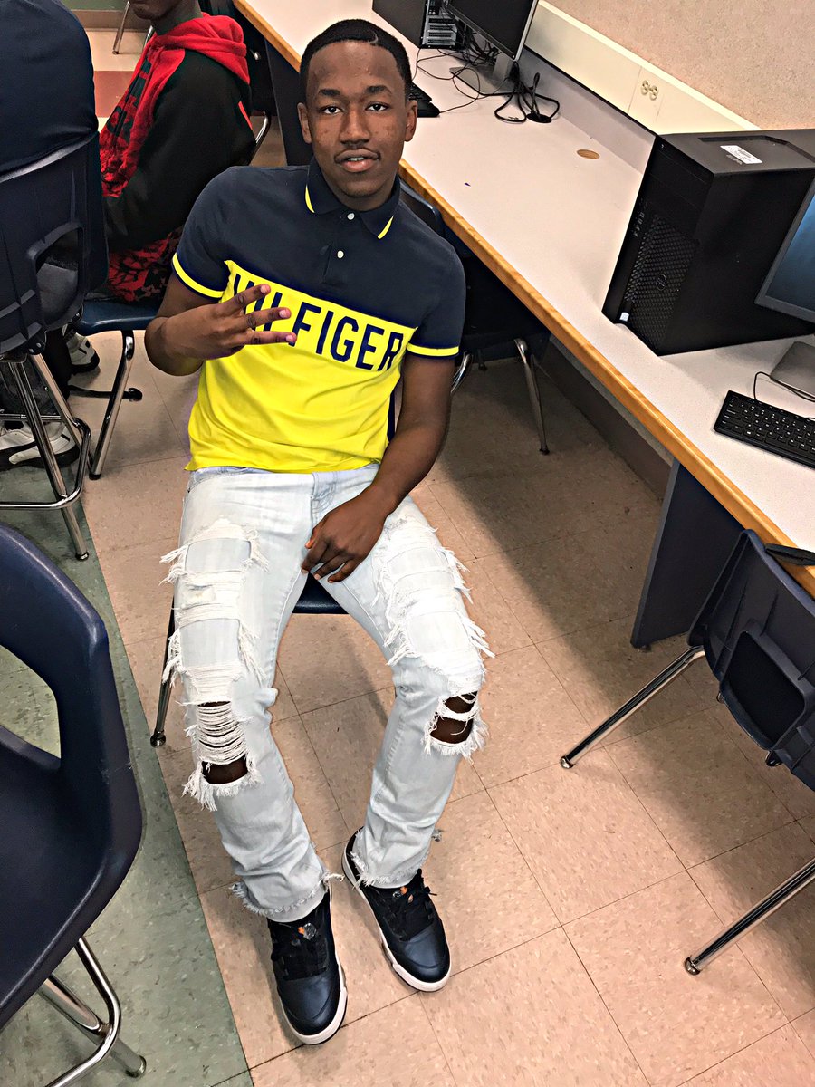 WavyQuezzo's tweet photo. Trap!!! https://t.co/BmoPZ9FRuP