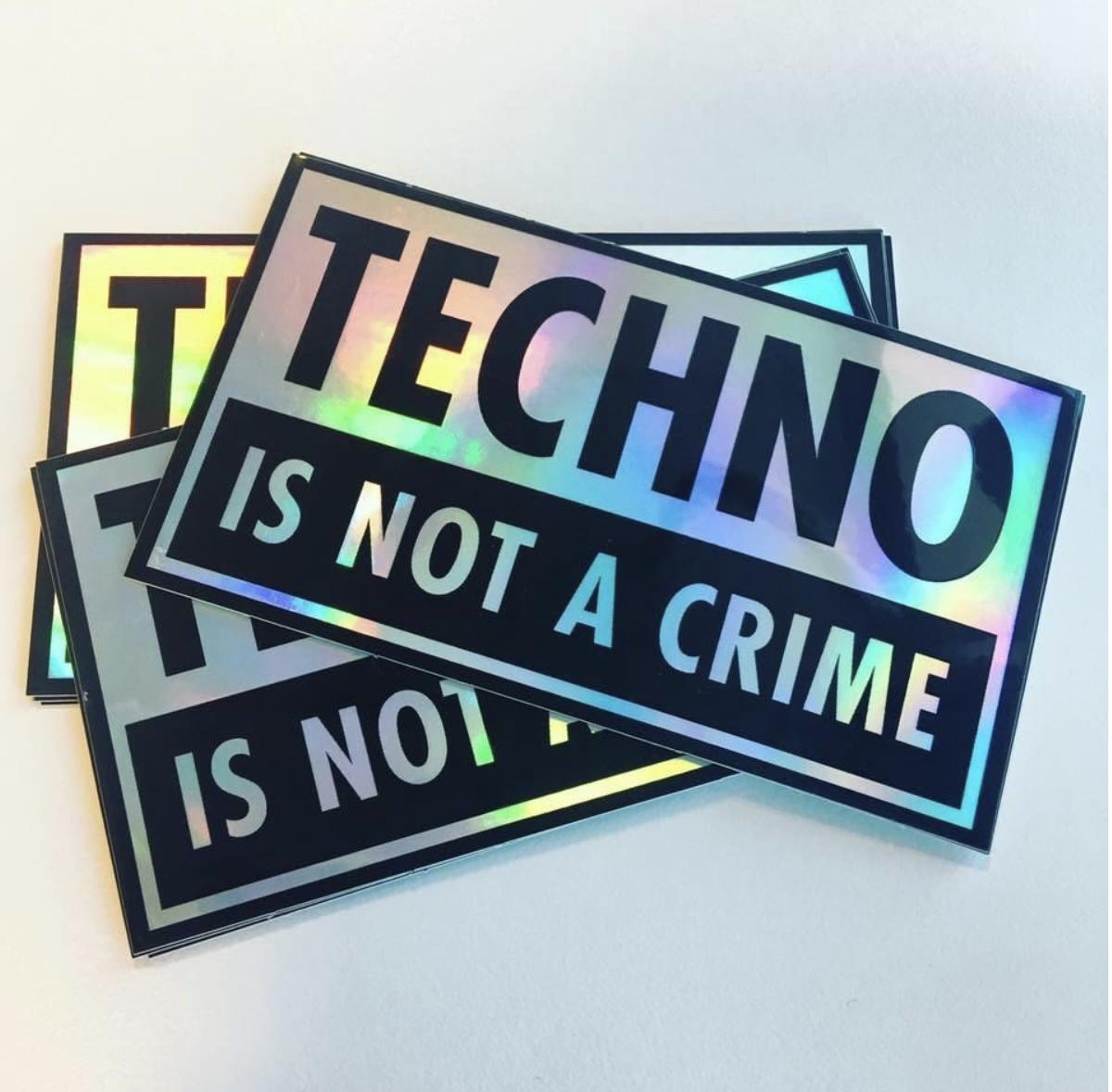 plur_tech's tweet photo. A little Techno never hurt nobody 😉 #techno #ravebooty #edc #dance #ravelife #plurlife #plur #plurtech #ravergirl #ravebabe #raveboys #raveproblems #plurtivity #kandi #connections #kandibracelets #electricdaisycarnival #insomniac #ravedance #raveproblems #peace https://t.co/x3EpYBwBGg