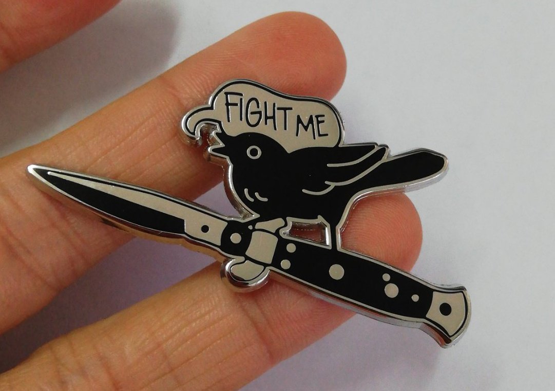 /whispers/ I'm gonna have a new pin at ECCC and C2E2. Here's a shot from the manufacturer 🐦🐦🐦⚡⚡⚡