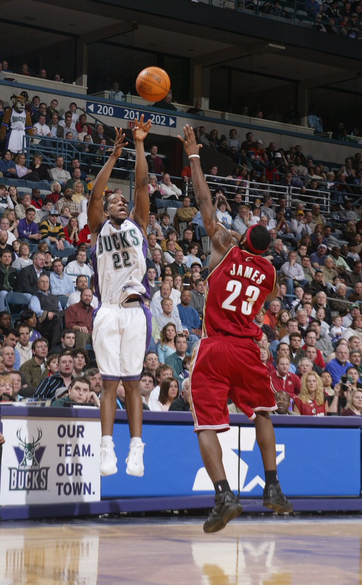 timelesssports_ tweet picture