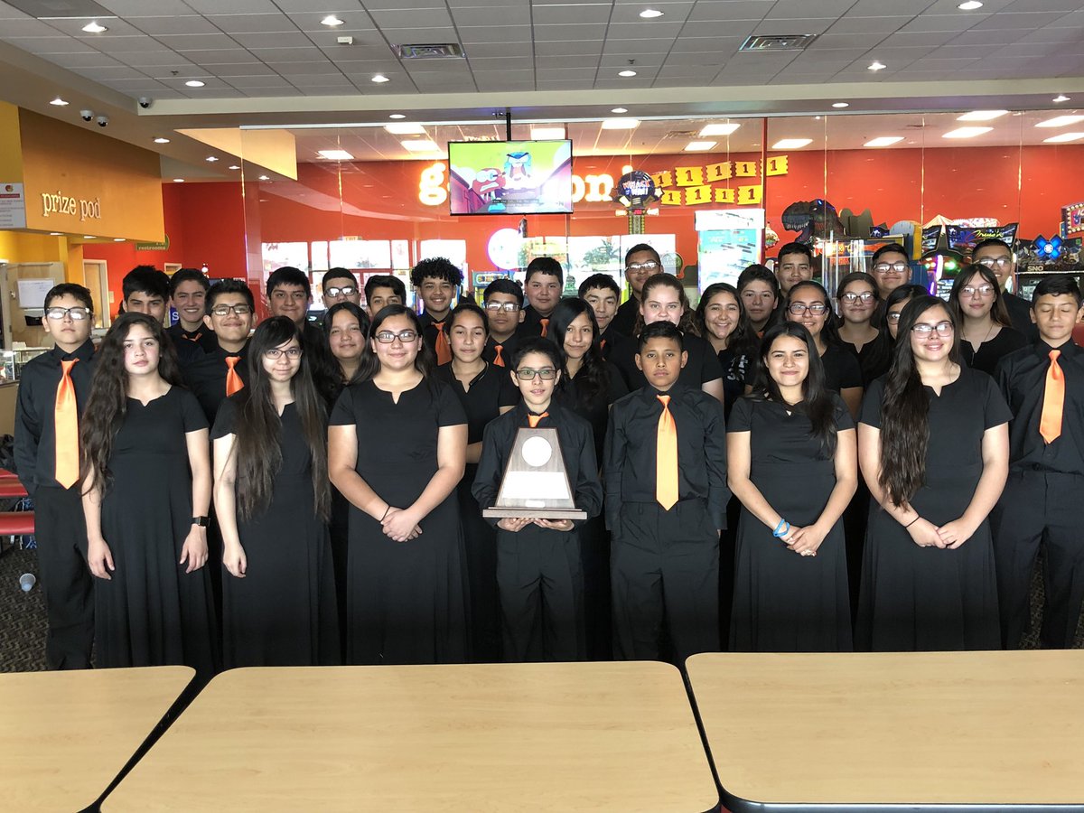 Harwell_Band's tweet photo. Harwell Honors and Symphonic Band received superior rates at UIL C/SR at Valley View H.S. #EdinburgCISD https://t.co/VhuGxucioU