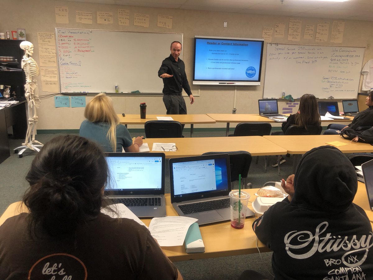 CareerEdCenter's tweet photo. David Mason, CEC’s Employment Specialist, gives our Pharmacy class an innovative presentation on Resume Writing. This gives our students insight into how to create an extraordinary resume and become young professionals! #collaboration #SWAG #professinaldevelopment @dbmason5 https://t.co/rHPbWylGvK