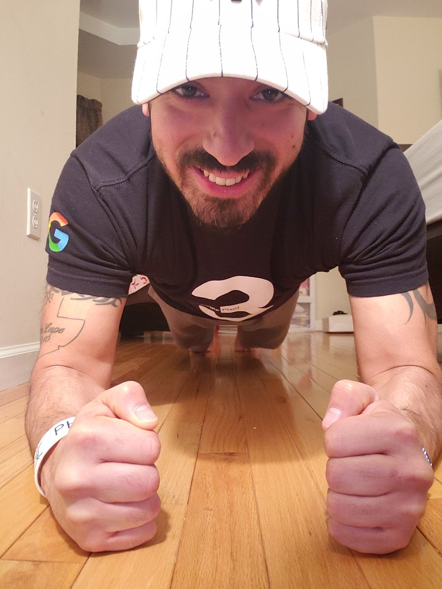 JDCSTRONG's tweet photo. DAY 22! Planking to raise awareness for #Huntingtonsdisease π #RareDiseaseDay #StopDropandPlank4HD #familyiseverything
#BeatHuntingtonsDisease #JDCRUNSTOFIGHTHD #JDCSTRONG #TeamRunforHD
#QueensHalfMarathon #ChicagoMarathon2019 #helpcurehd @ALaForce @JSThree8 @HelpCureHD @HDSA https://t.co/k5aRhyYCA3