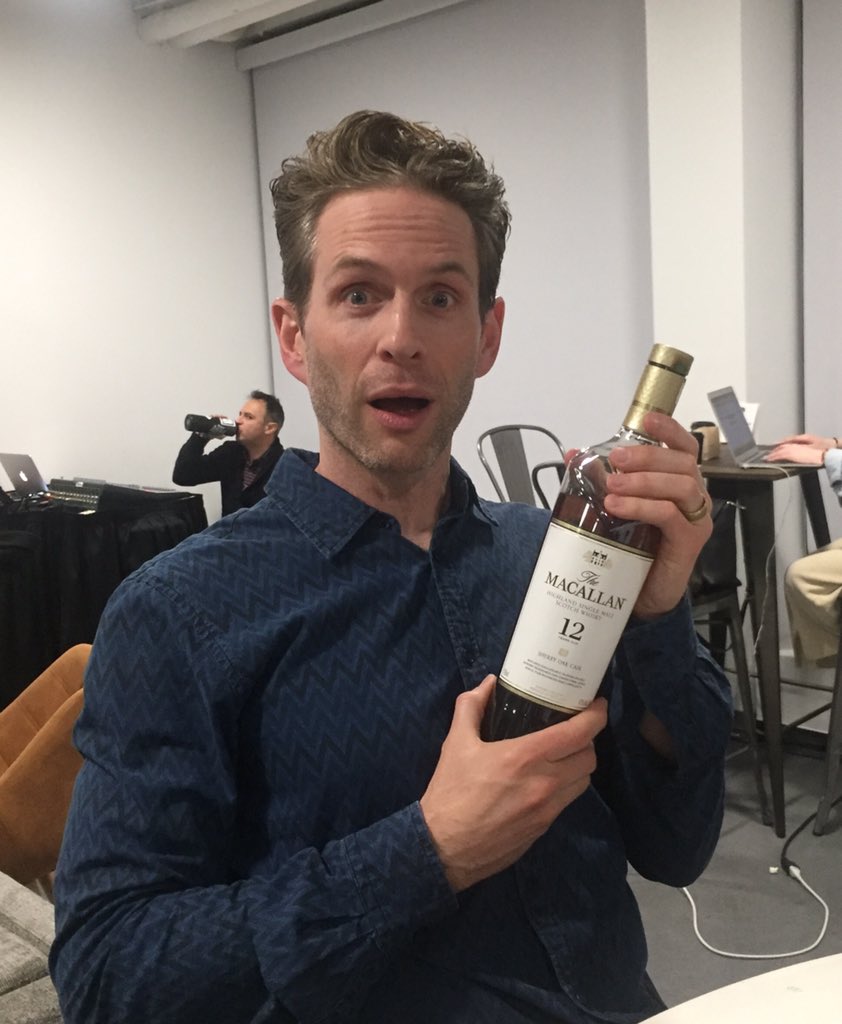 CutlerEmily's tweet photo. Glenn Howerton is on his fourth bottle. #nbcapbio #apbio https://t.co/hz81JgzqAe