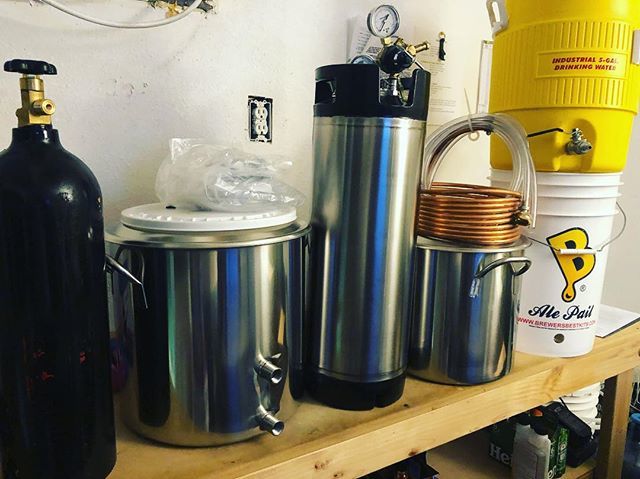 ric3r's tweet photo. Got some new #homebrew equipment. Next steps.. Ready for #allgrainbrewing #itsallgood #2RBrew #corpuschristi #cctx https://t.co/mZT8y7QQGy