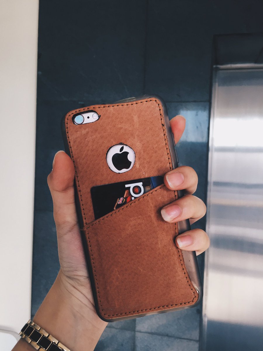 jm_technohub's tweet image. JM Technohub proudly presents, CAESTHENTRIC! A phone case made out of recycled leather. It also functions as a wallet for your cards and cash perfect for everyday use.

To know more about the product, visit us here at BGPOP 8th floor poolside ♻️📱