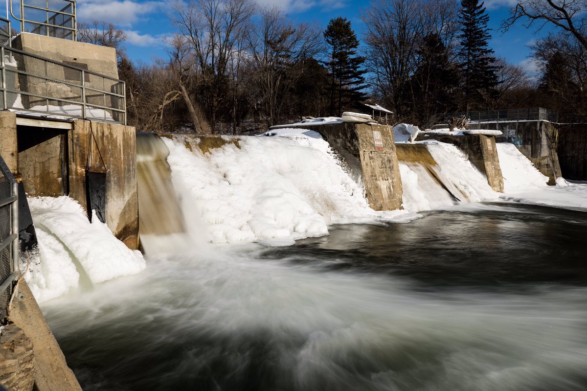 ChrisCrobert's tweet image. How does a keen #photographer get to be my age before they buy a #neutraldensityfilter? Feel like a dummy.