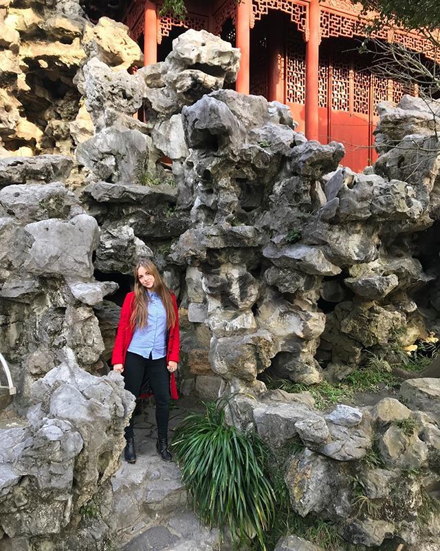 Frolicking through majestic rocks. 🏮❤️🐉 #Shanghai #YuGarden ift.tt/2EWgN2S