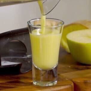 Hastalıklara Karşı Zencefil Shot içebilirsiniz... #meyvemix #istiklalcaddesi #beyoglu #istanbul