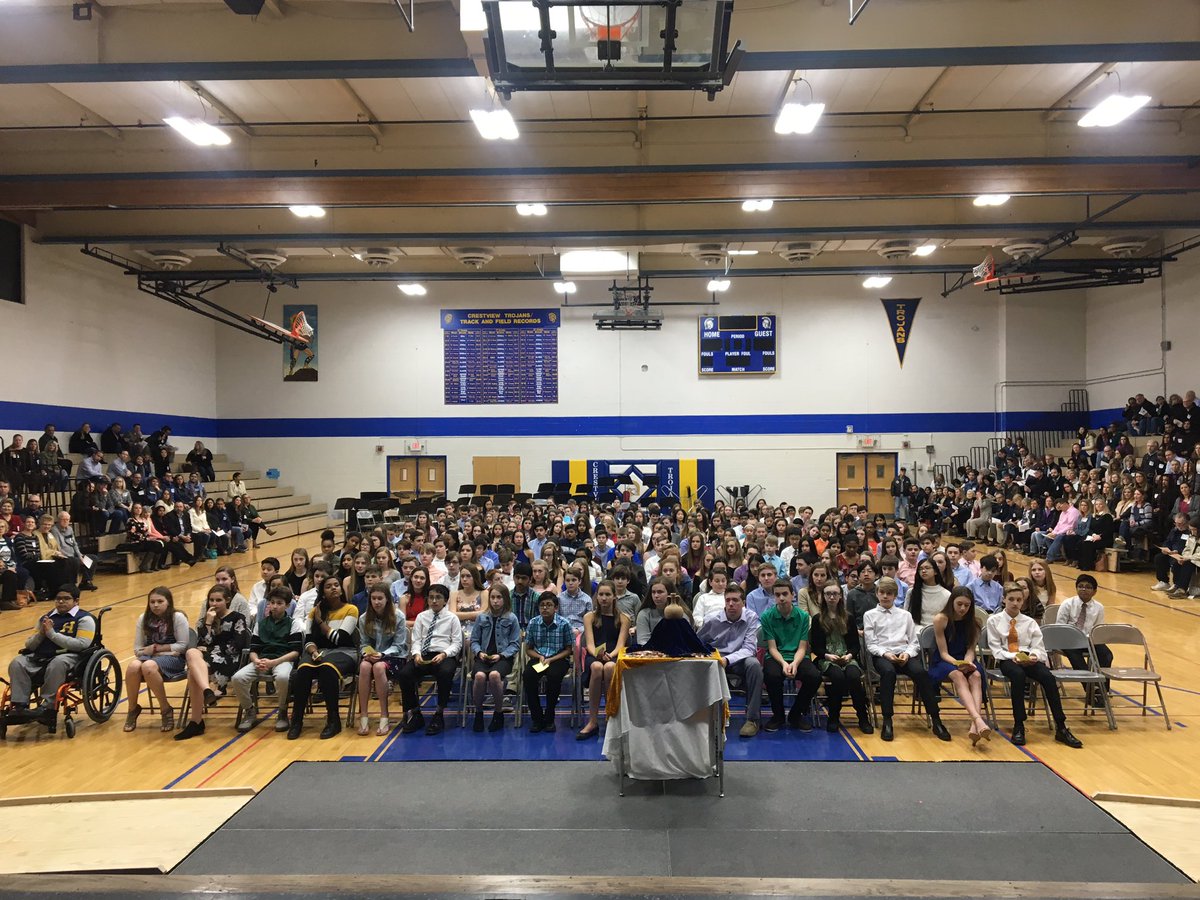 CrestviewMiddle's tweet image. Awesome day celebrating our wonderful students at our Amphora Ceremony.  #CMSSERVES #CMSLEARNS #CMSLeads Thanks for joining us and recognizing our students.