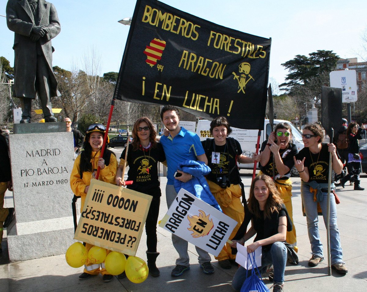 cgtsarga's tweet photo. #BomberasForestales #8M2019 #HuelgaFeminista8M #8M 
 
Paso firme y Sin Reblar.

Dais ejemplo cada dia luchando contra mas barreras que el resto.

ARRIBA LA LUCHA FEMINISTA.

 #Aragon 
@8MAragon @CGTARAGON @PASBF @BForestalsCGTpv @CgtAmaya @CGTIncendiosMad @CGTBRIF https://t.co/bSnI2jhvoN