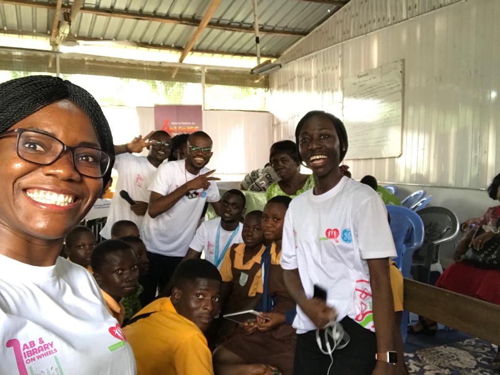 ayertey_victor's tweet image. To all the superwomen out there, championing various courses to victory...
✌🏾✌🏾✌🏾✌🏾#AllForYou
#HappyInternationalWomensDay 
#LabAndLibraryOnWheels