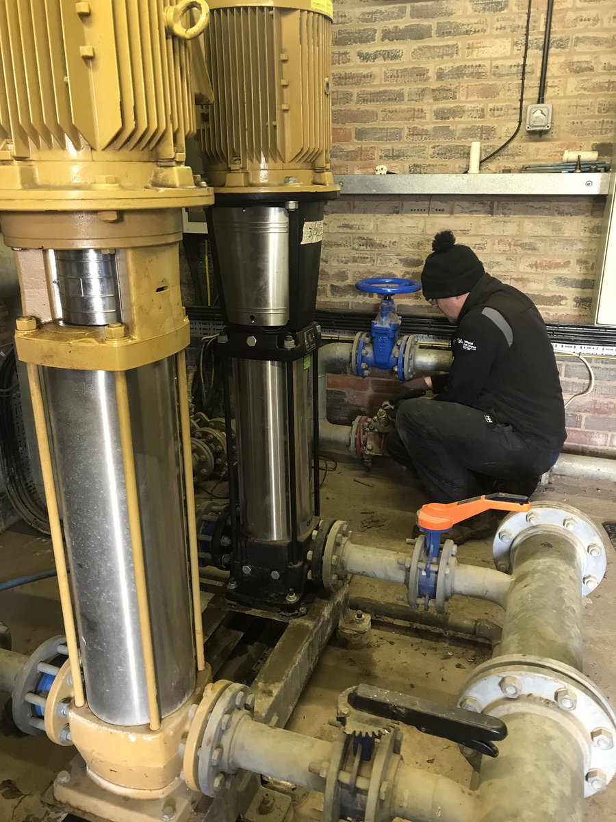 AngusMacleod9's tweet photo. @TheBelfryHotel this time of year Duncan in preparation mode to ensure irrigation in fine condition for season #primeup https://t.co/pPbOriBTXV