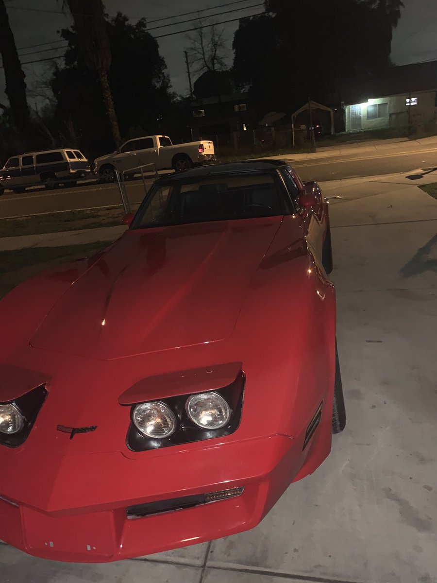 AziziGibson's tweet photo. I bought a car earlier today 🏎 https://t.co/7djfBbQH9R
