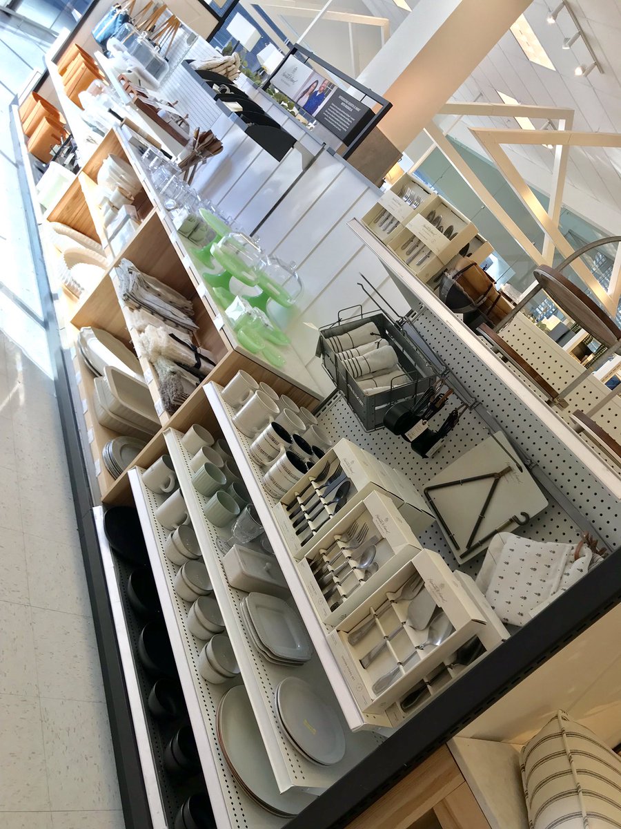 T2850 “Hopping” into Easter with Hearth &amp; Hand new spring essentials!!! #fulton #HearthandHand  #easter #Brooklyn #target #t2850