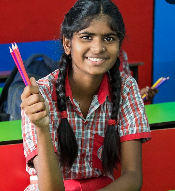 AasraaTrust's tweet photo. Anjali, #ragpicking since age 5, resolved to study with us, faught her family's resistance & is now at a mainstream #School. Family now aware of advantages of hygiene & education. We wish all women who have faught odds & realised dreams happy #InternationalWomensDay #empower https://t.co/51WH0Outi6