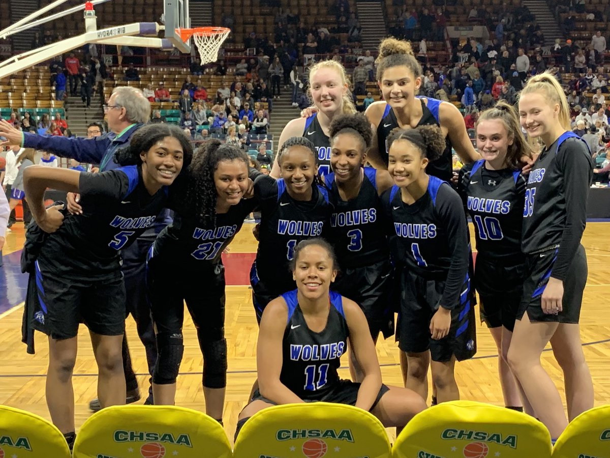 Great win by the girls tonight!  We appreciate all the fans that made out tonight to support the girls!  Thanks to <a href="/GrandviewCheer/">Grandview Cheerleading</a> ,<a href="/GHSpoms/">Grandview Poms</a> and the band!  We hope everyone can make it out to cheer in the girls Saturday 6:30pm!