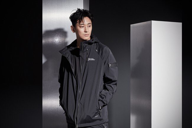 lkm_1817's tweet photo. Black
#주지훈 https://t.co/beFySVuXJ4