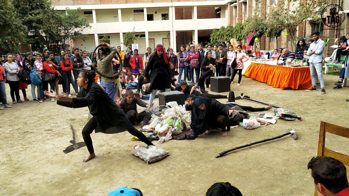 SutinderSsiingh's tweet photo. #nukkadnatak #bharticollege #chilman #actingtraining #actingtips #actingacademy #actingtrainer #actingschool #actingaudition #actingclass #actorslife #acting #actor #delhiactor #delhi_diaries #delhiuniversity #rajasthan #janakpuri #wizardstheatregroup https://t.co/hxhm13tMgX