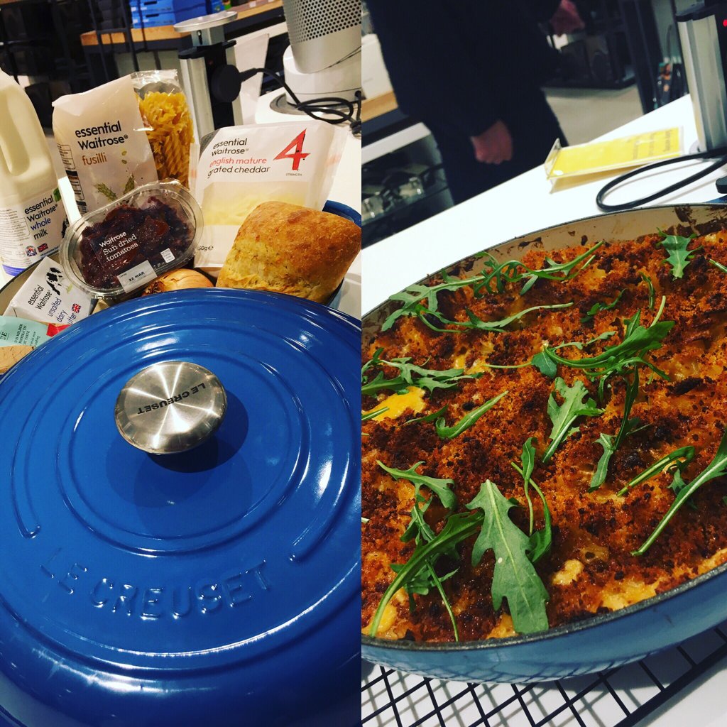 Le Creuset 30cm Cast iron Casserole in Marseille Blue , not only one of my favourite pieces in the kitchen also an amazing colour. Made a Smoky Chorizo Mac ‘N’ Cheese just delish at John Lewis and Partners #WeArePartners #JohnLewisandPartners #inspire