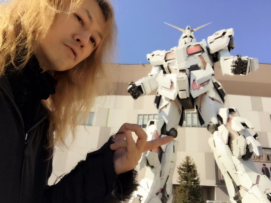 Gundam全景スマホ壁紙決定