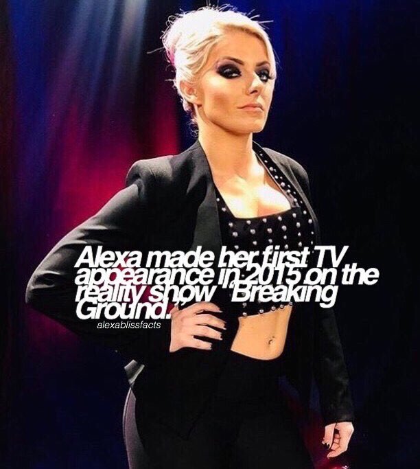 AlexaBlissFacts's tweet photo. Fact #169
— Finally back to posting some more facts! 🖤 #alexablissfacts https://t.co/2Z0JEnja5H