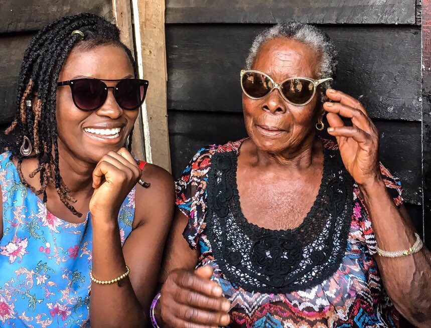 Ensapu1's tweet photo. 8 mars,
ma grand mère est à l’honneur ❤️ https://t.co/u7rrdIoPg8