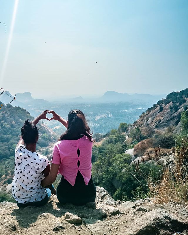 raghulsam's tweet photo. To all the strong women out there wishing you all a very happy international women's day. Without you we would be lost and you bring in more light and stability in our life. ❤️👸🧚‍♀️
:
:
📲 Honor 9i 📲
:
:
#mobilephotography #honor9i #honorgraphy #karna… https://t.co/BTevSM55ZA https://t.co/NYuz1szZKZ