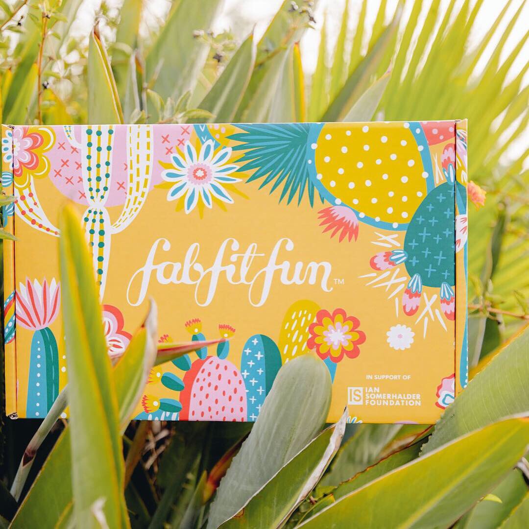 KickitwithKDuff's tweet image. Oh this was a colourful BEAUT to see on my porch during this never ending winter. The Spring @fabfitfun box is here! That means spring must be almost here 😎☀️ Link to unboxing video in Bio ⬆️ dropping tomorrow!
#fabfitfun #fabfitfunspringbox #unboxing #youtube #youtubers #gifts