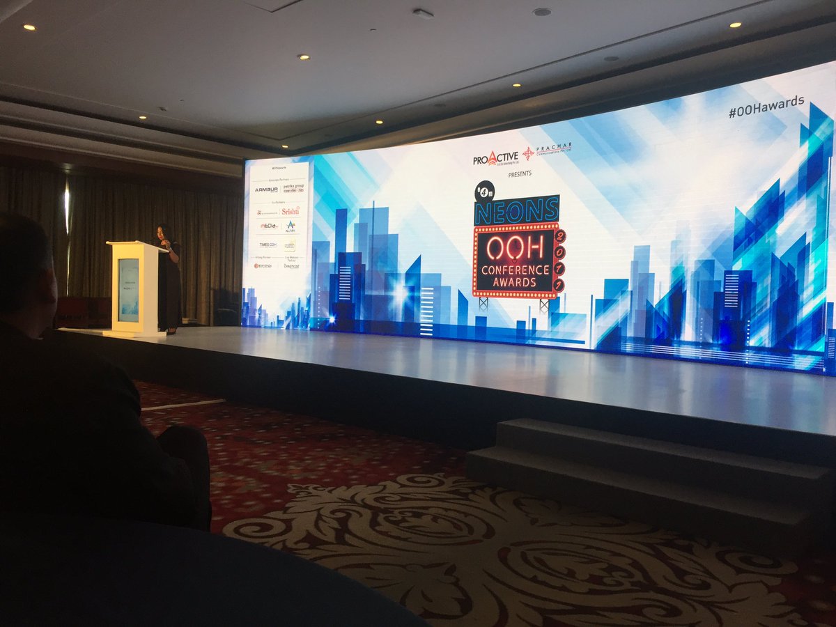 KimikdotMedia's tweet photo. Attending #OOHAWARDS https://t.co/fljQk6hSky