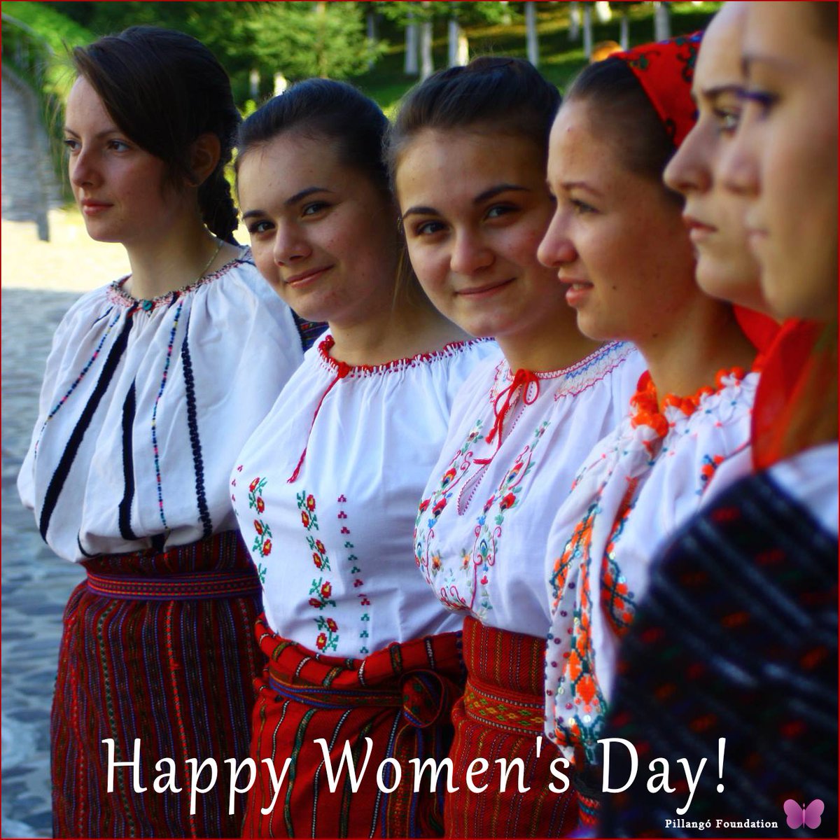 PillangoNews's tweet photo. Happy Women’s Day! Pic: #students of the #Csángó #Hungarian Boarding #School of #Csíkszereda (Miercurea Ciuc) in #Transylvania, Romania, in beautiful traditional folk costumes from #Csángóland. #Csángós #Moldovan #Hungarians #folkcostume #folkdress #Tschango #Tschangos #womensday https://t.co/X6H08sTUa8