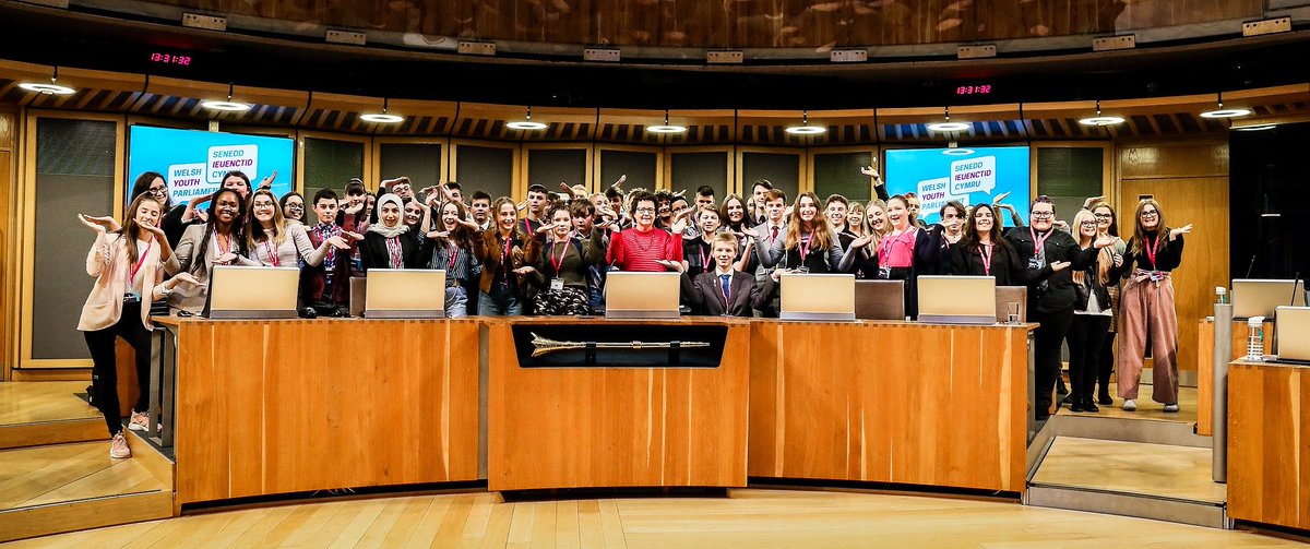 WelshYouthParl's tweet photo. The theme for this year's #InternationalWomensDay is #BalanceforBetter, and we're proud to have seen a gender balance throughout the #WelshYouthParliament campaign. Looking forward to a balanced future for Wales in the hands of these young people. 🤷‍♀️ 🤷‍♂️ https://t.co/f1PrN3rDm9