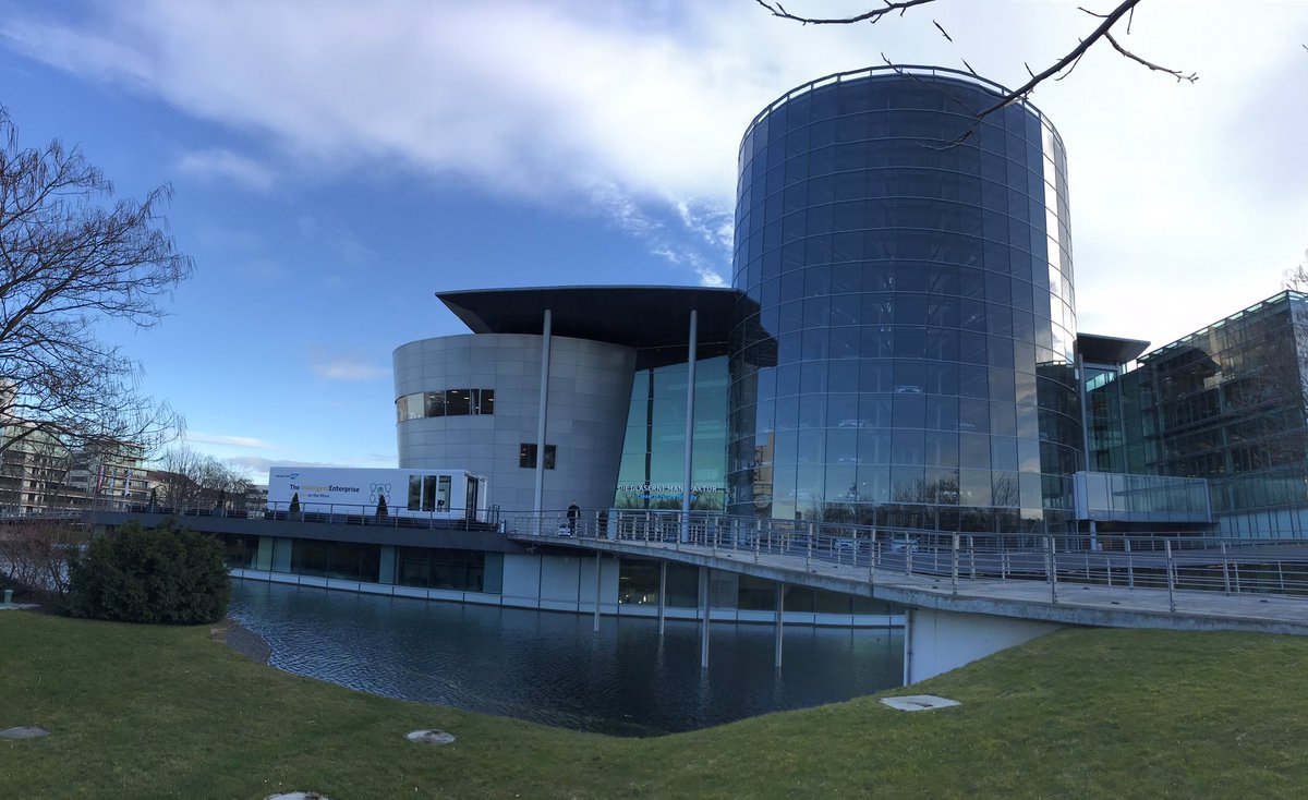 USei64's tweet image. Gleich geht’s los ... #NKFSummit #sapdd...Konferenz meets Production ... genial