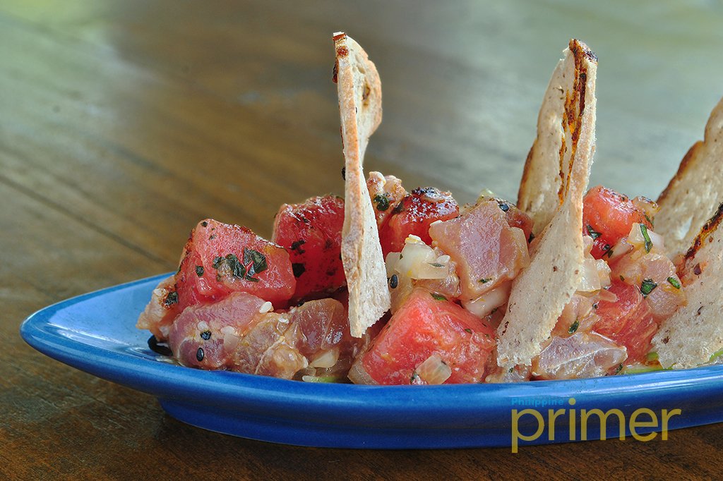 PrimerPH's tweet photo. 2. Tomatito Manila
Fondly dubbed as a “sexy tapas bar”, BGC's Tomatito offers a taste of classic Spanish dishes served in a typical Spanish bar in the 80s. #PrimerLists #TapasAndPintxos https://t.co/7E6kq563AM