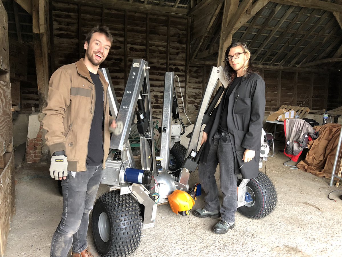 Think you know agriculture? Think again! Meet Robin & Nemo, engineering graduates, farm workers of the future, & small roboteers. They’re creating a new model for #sustainable farming: with #robots. They built me, @SmallRobotHarry. Small is for the Future 🤖🌾#ThisisAgriculture
