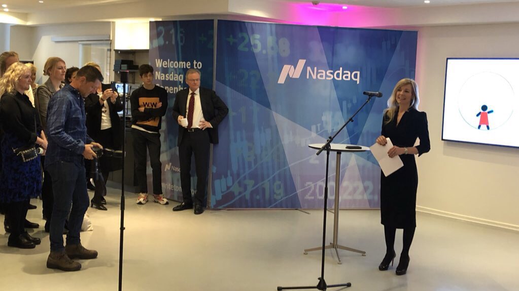 MrJoachimC's tweet photo. I dag ringer vi med børsklokkerne i ligestillingens tegn hos @Nasdaq København. @AMeisling_CH, bestyrelsesforkvinde i @compactdk, åbner ballet med ordene “investorerne er ligestillingspionerer” - God kampdag! #GenderBell #IWD2019⁠ ⁠ #InternationalWomansDay https://t.co/lXm9FZUrci