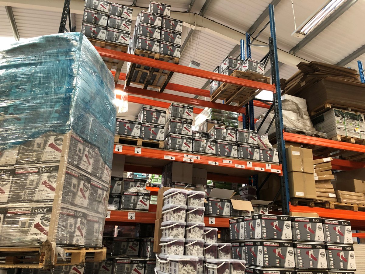 pureadhesion's tweet photo. JUST IN our delivery of Perfect Level Master Tile Levelling System Available for NEXT DAY DELIVERY @pureadhesion #PLM #nolippage #tilelevelingsystem #perfectlevelmaster #perfectlevel #levelingsystem #tilerstools #tiler #doitproperly #tlock https://t.co/EASeeJEc2X  ALL SIZES 👍👍 https://t.co/cwNpaHh6pO