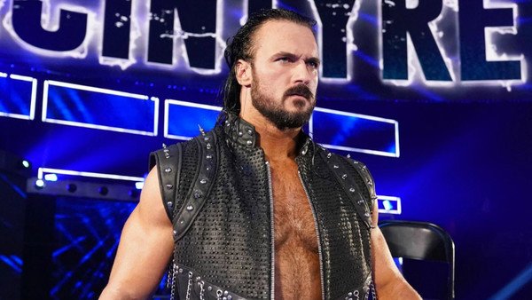 CharlenRaymond's tweet photo. I would be be a shame if @WWE sends @DMcIntyreWWE down the same road as #3MB. This guy's been biting at the bit, ready lead with the #UniversalChampionship around his waist (heel or not). But it seems that, as of late, WWE writers are writing him out of the title picture. https://t.co/u3KMHflyGx
