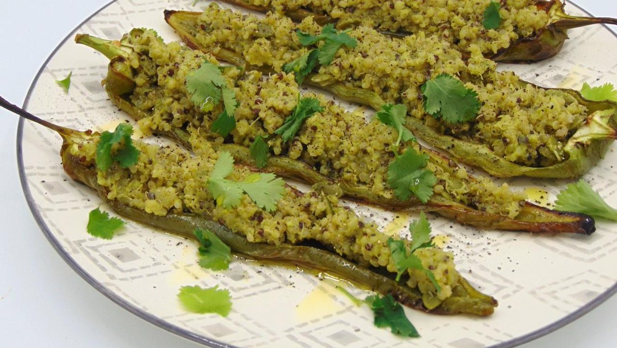 Aguacate, quinoa y pimientos verdes. 3 ingredientes que quizás no se os había ocurrido juntar, y resulta que la combinación de estos pimientos italianos rellenos de quinoa y aguacate ha quedado espectacular.
RECETA: tastydetails.com/pimientos-ital…