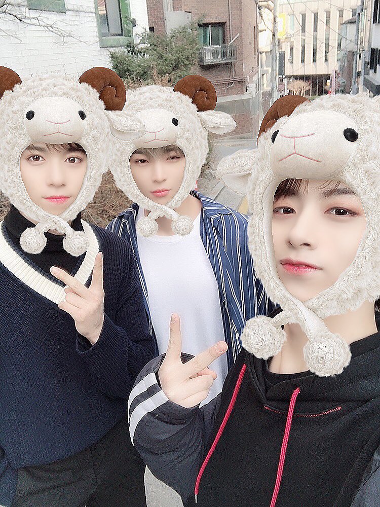 official_ONEUS's tweet photo. [#시온]
막냉이가 엉아들 놀아주기2
진짜 너무 착한 나😎
(후훗 다들 귀욤뿜뿜해졌군*>~<*) https://t.co/ghGTbyNDxy