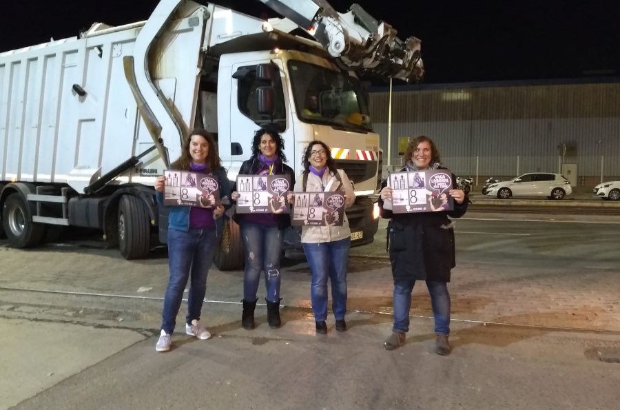 DonesCCOOCat's tweet photo. Piquet informatiu de la #VagaFeminista8M a la Zona Franca de Barcelona 
#EnsPlantem #8mCadaDia

#8M⁠ ⁠ #8M2019⁠ ⁠ #8mCCOO https://t.co/LBbYKzbRal