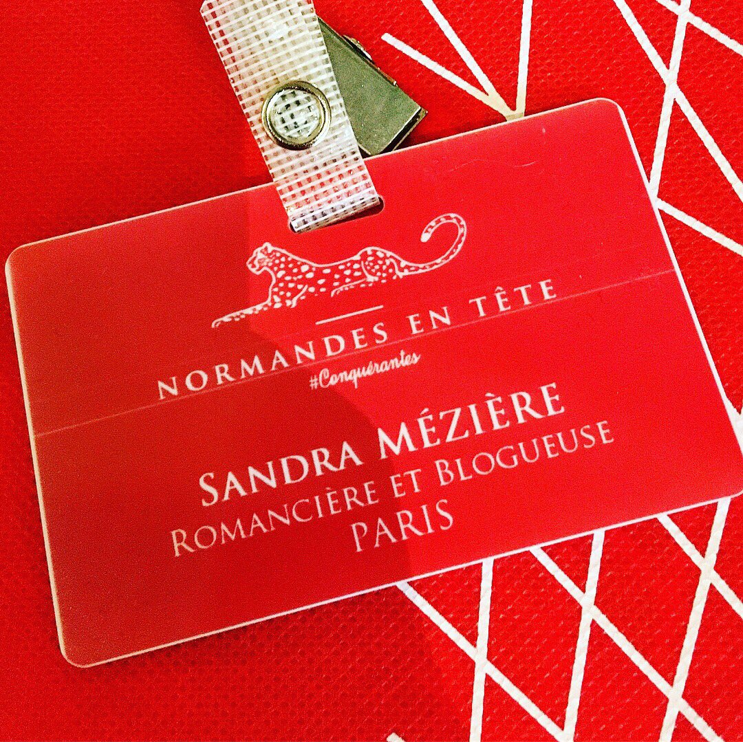 Sandra_Meziere's tweet photo. C'est parti pour une belle journée au @CID_Deauville à @DeauvilleFr pour "Normandes en tête". #Conquérantes #conquerantes #NormandesEnTete #Deauville #indeauville https://t.co/n5E1ocO4zI